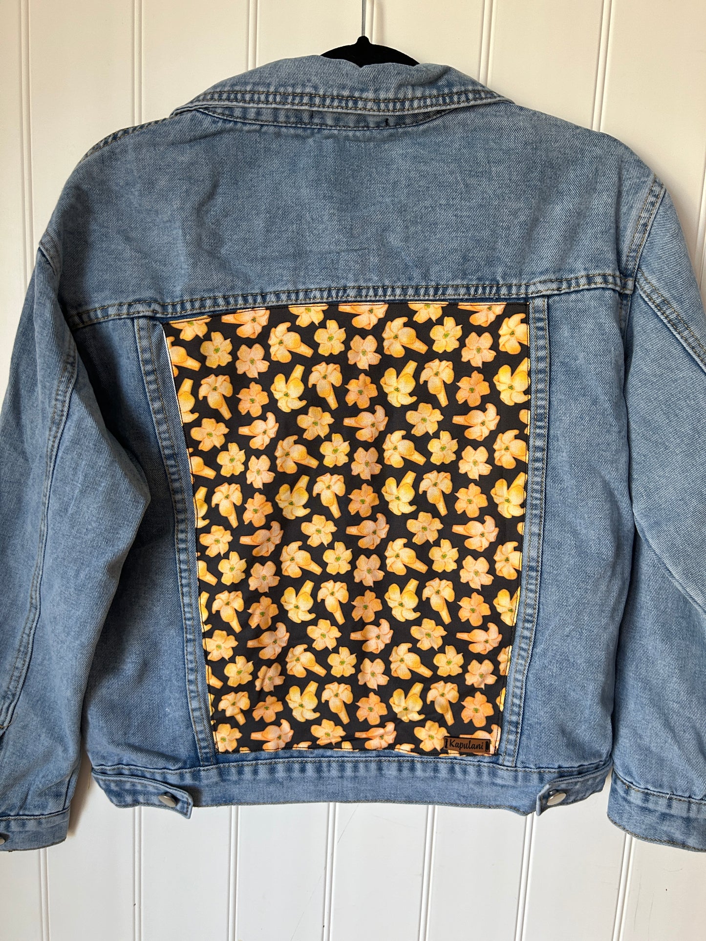 Women’s medium denim jacket